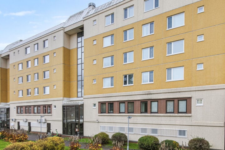 Vaasan keskustataloon Pihlan Termo-ikkunaremontti